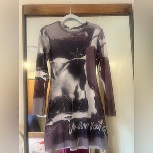 iNAMORATA Monochrome Abstract Long Sleeve Dress